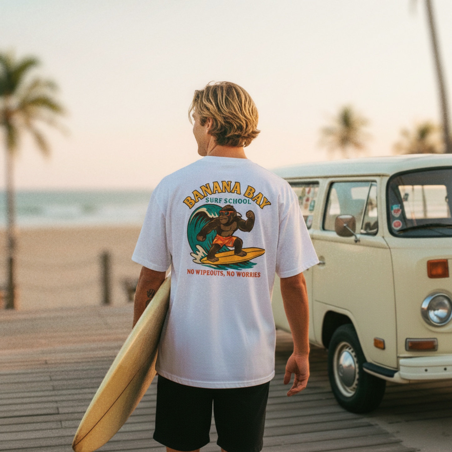 BANANA BAY - WHITE OVERSIZE TEE